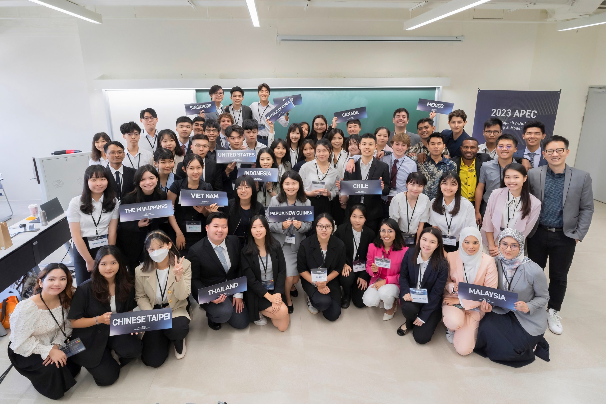 Claudio F. Osses Garrido y su participación en «APEC Youth Capacity-Building Training & Model APEC» en Taipéi