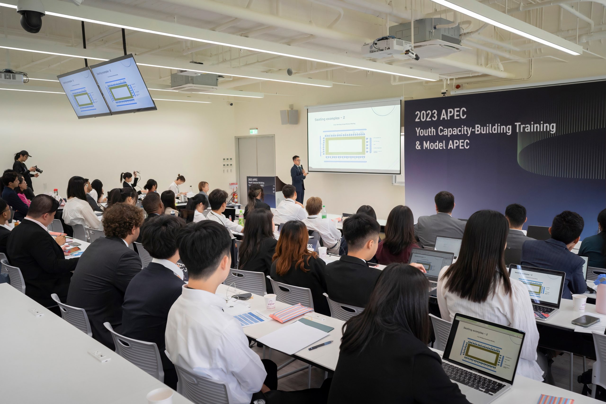 #EntrevistasCAMSantiago: Claudio F. Osses Garrido y su participación en «APEC Youth Capacity-Building Training & Model APEC» en Taipéi