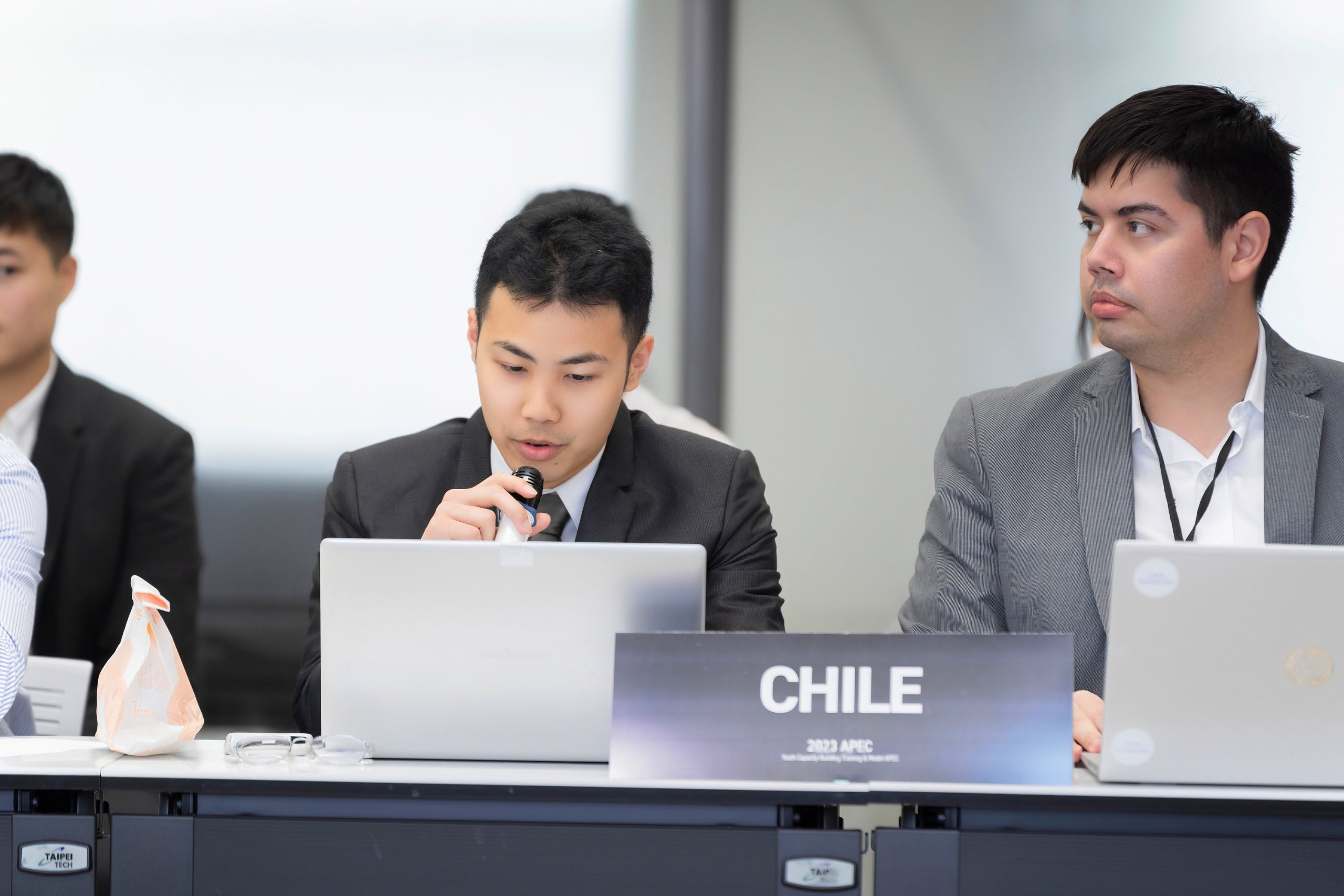 #EntrevistasCAMSantiago: Claudio F. Osses Garrido y su participación en «APEC Youth Capacity-Building Training & Model APEC» en Taipéi